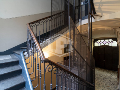 Pentalocale in Via Prati (TO)