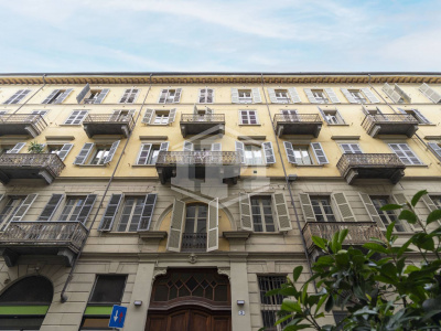 Pentalocale con terrazzo in Via Prati (TO)