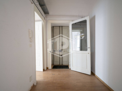 Pentalocale con terrazzo in Via Prati (TO)