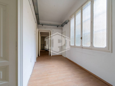 Pentalocale con terrazzo in Via Prati (TO)