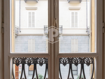 Pentalocale con terrazzo in Via Prati (TO)