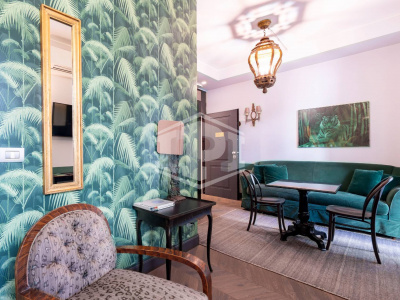 Sei appartamenti in Via San Francesco d'Assisi (TO)