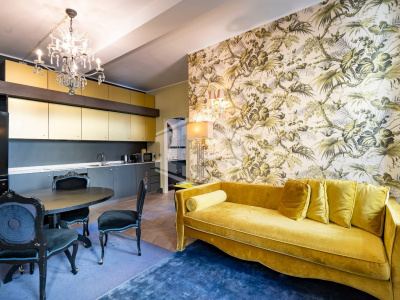 Sei appartamenti in Via San Francesco d'Assisi (TO)