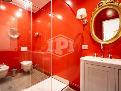 Sei appartamenti in Via San Francesco d'Assisi (TO)