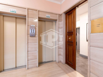 Sei appartamenti in Via San Francesco d'Assisi (TO)