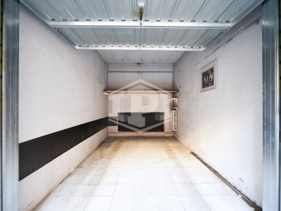 Box auto in Via San Secondo (TO)