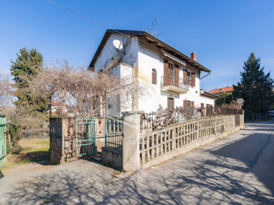 Casa indipendente con terreno in Corso Moncalieri (TO)