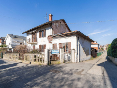 Casa indipendente con terreno in Corso Moncalieri (TO)