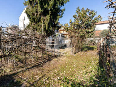 Casa indipendente con terreno in Corso Moncalieri (TO)