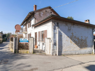 Casa indipendente con terreno in Corso Moncalieri (TO)