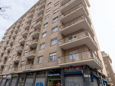 Negozi in Corso Corsica (TO)