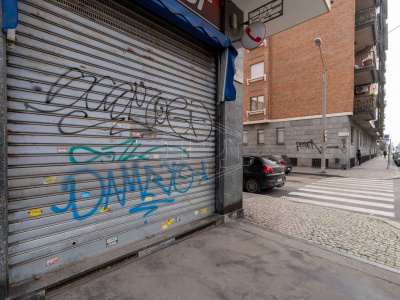 Negozi in Corso Corsica (TO)