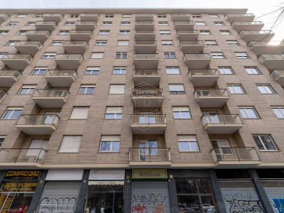 Negozi in Corso Corsica (TO)