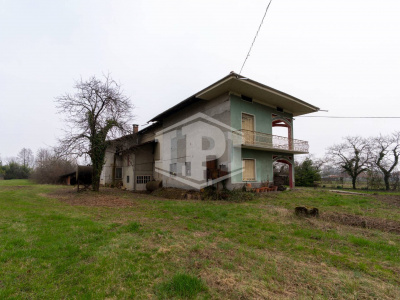 Cascinale con terreno in Loc. Vastalla, Ciriè (TO)