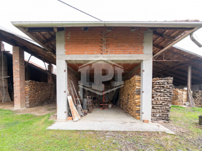 Cascinale con terreno in Loc. Vastalla, Ciriè (TO)