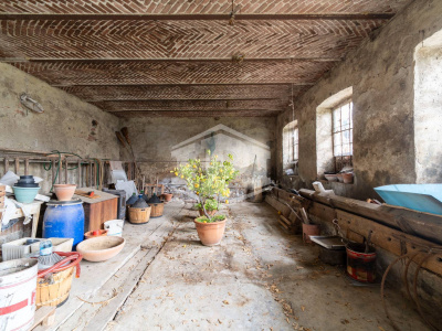 Cascinale con terreno in Loc. Vastalla, Ciriè (TO)