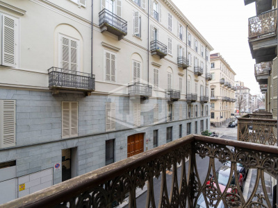 Appartamento con terrazzo in Via Prati (TO)