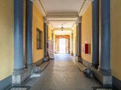 Pentalocale in Via Vittorio Amedeo II (TO)