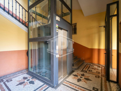 Pentalocale in Via Vittorio Amedeo II (TO)