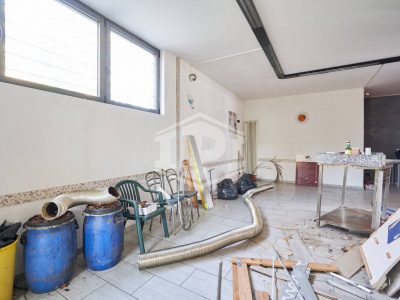 Negozio in Via Mazzini, Valperga (TO)