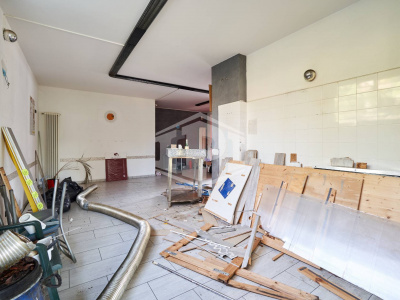 Negozio in Via Mazzini, Valperga (TO)