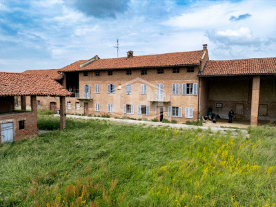 Rustico con terreno in Via San Giovanni, Riva presso Chieri (TO)