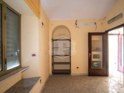 Negozio in Via Maria Ausiliatrice (TO)