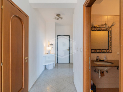 Trilocale con terrazzo in Via Dante, Ciriè (TO)