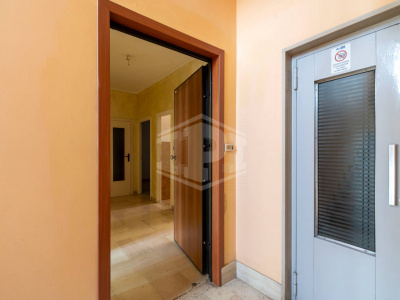 Trilocale in Via Volturno, Cascine Vica - Rivoli (TO)