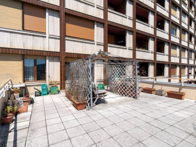 Quadrilocale con terrazzo in Via Ventimiglia (TO)