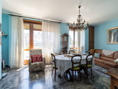 Quadrilocale con terrazzo in Via Ventimiglia (TO)