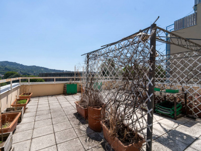 Quadrilocale con terrazzo in Via Ventimiglia (TO)