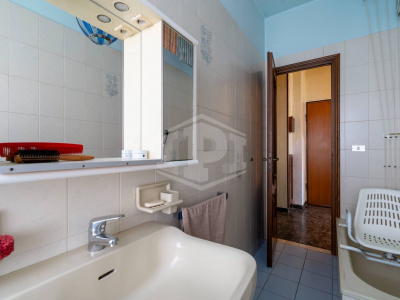 Quadrilocale con terrazzo in Via Ventimiglia (TO)