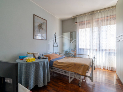Quadrilocale con terrazzo in Via Ventimiglia (TO)