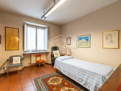 Pentalocale in Via Cavour, Torino (TO)