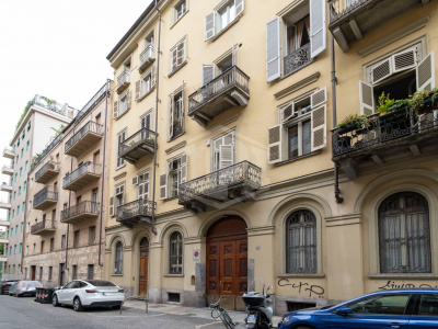 Pentalocale in Via Cavour, Torino (TO)