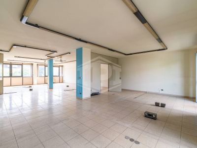 Ufficio trasformabile in appartamento in Via Gallo Pecca, Rivarolo Canavese (TO)