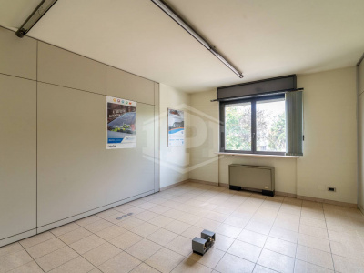 Ufficio trasformabile in appartamento in Via Gallo Pecca, Rivarolo Canavese (TO)