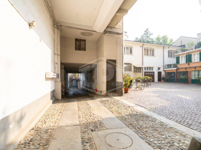 Magazzino in Corso San Maurizio, Torino (TO)
