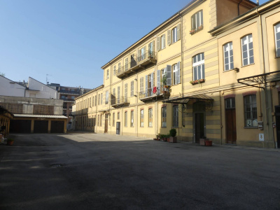 Stabile con possibilità edificatoria in Viale Fasano, Chieri (TO)