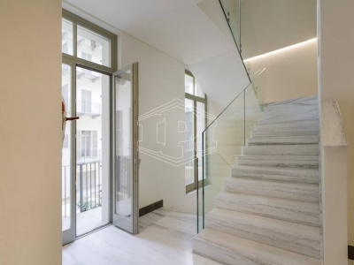 Trilocale in Palazzo Lagrange , Piazza Carlo Felice (TO)
