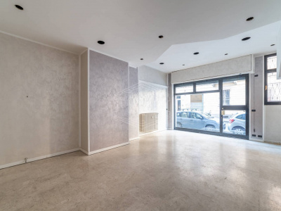 Locale commerciale in Via Vassalli Eandi 34 - Torino (TO)