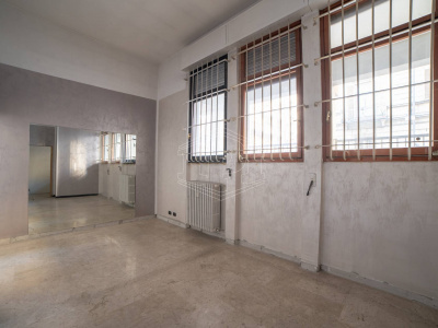 Locale commerciale in Via Vassalli Eandi 34 - Torino (TO)