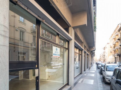 Locale commerciale in Via Vassalli Eandi 34 - Torino (TO)