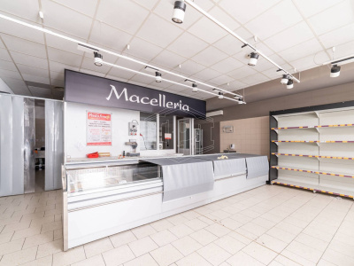 Locale commerciale in Via Pininfarina 16 - Moncalieri (TO)