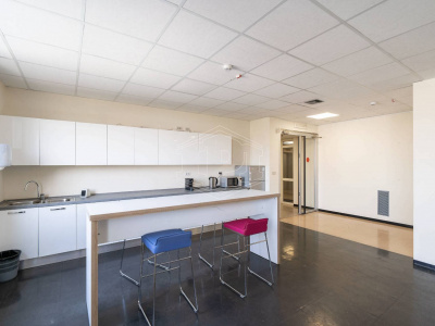 Prestigioso immobile direzionale in Strada del Lionetto 6 - Torino (TO)