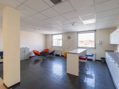 Prestigioso immobile direzionale in Strada del Lionetto 6 - Torino (TO)