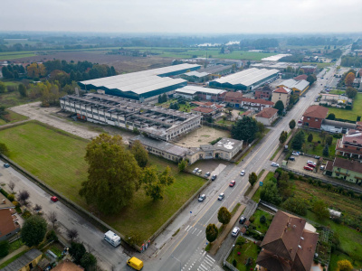 Immobile industriale in Strada Carignano 33 - La Loggia (TO)