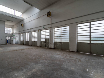 Immobile industriale in Strada Carignano 33 - La Loggia (TO)