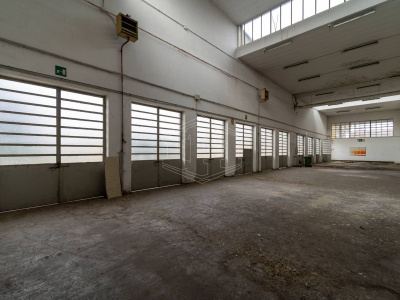 Immobile industriale in Strada Carignano 33 - La Loggia (TO)